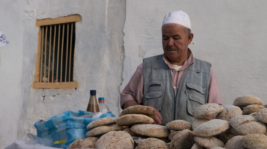 moroccan-man-fez-862x482